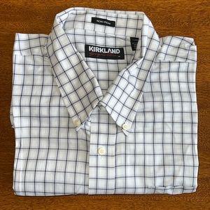 Kirkland Signature non-iron short sleeve button down with front pocket, XL